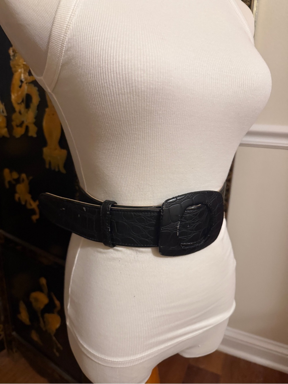 Vintage Black Croc-Embossed Wide Women's Belt with Statement Buckle